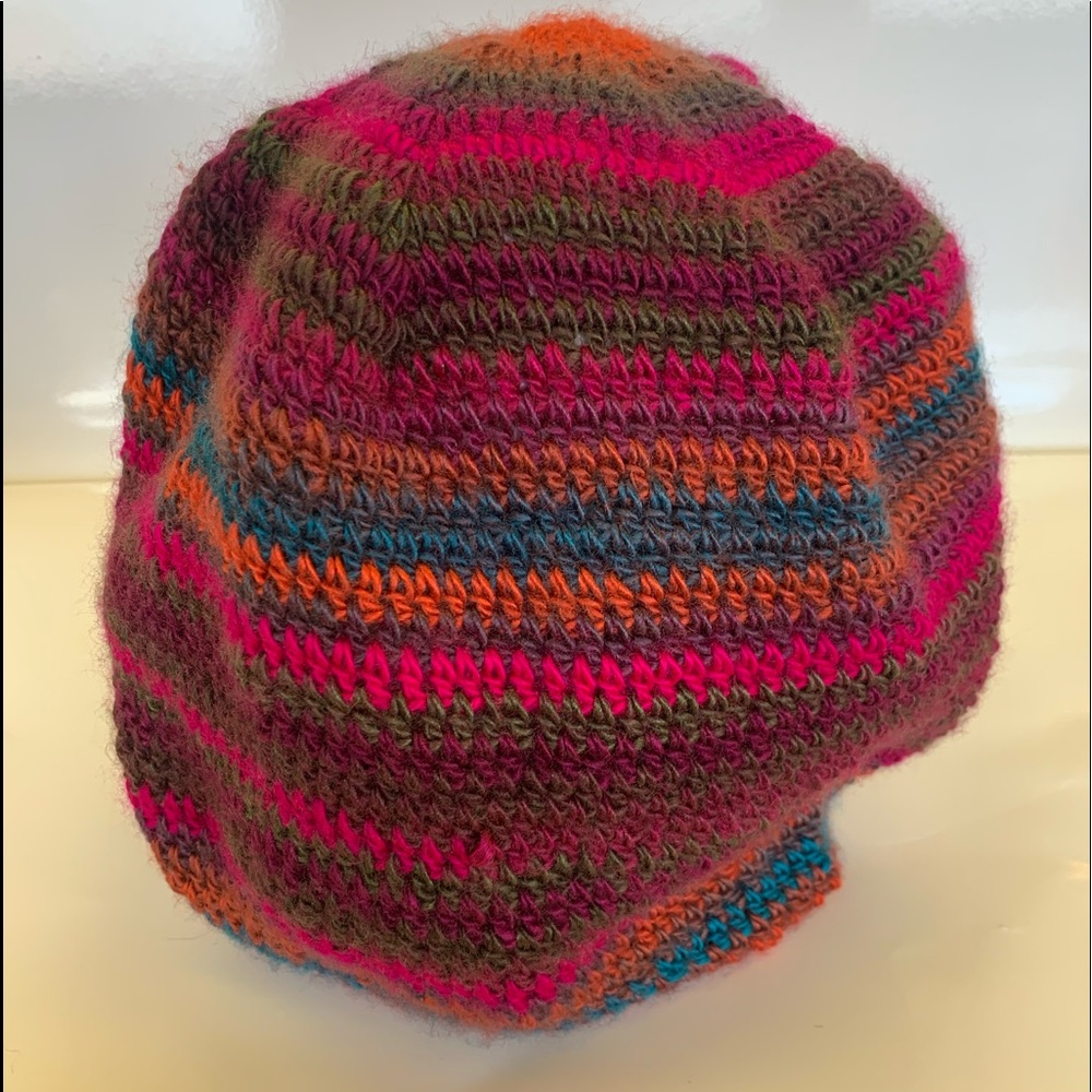 Slouchie in Rainbow - Picture 3 of 11